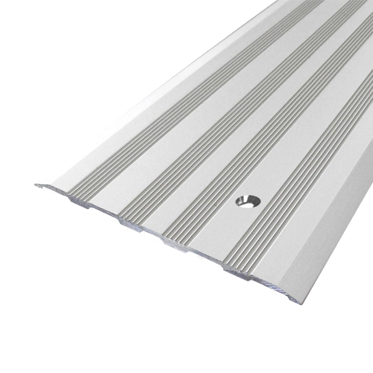 Afdekprofiel aluminium geboord in 120mm breedte met meervoudig geribbeld oppervlak
#A0002940
#A0002944