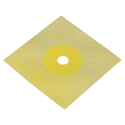 Pipe collar with flexible center